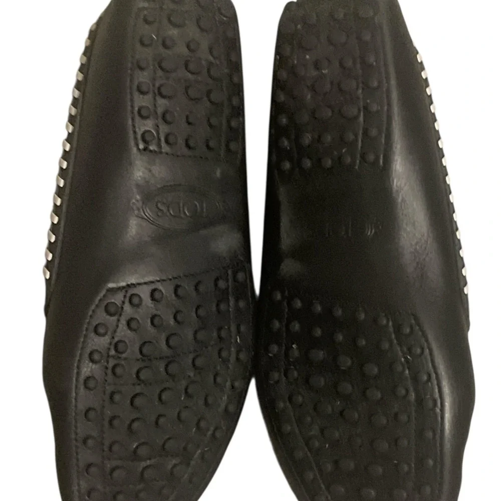 TODS Black and White Women's Loafers - Picture 4 of 7